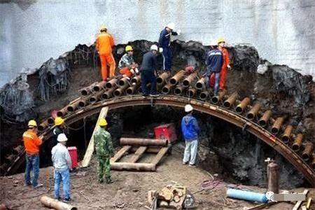 秀洲隧道钢花管支护案例